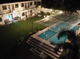 DMS Apartelle，位于洛斯巴尼奥斯的酒店