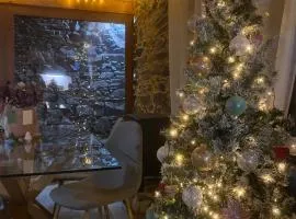 PampiHouse, casa de xisto junto ao rio