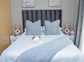 The Prestige Escape Elegant Living at Bains Lodge，位于布隆方丹的木屋