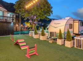 Gapyeong Dongban84 Glamping&Pool villa