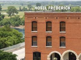 Hotel Frederick，位于布恩维尔的酒店