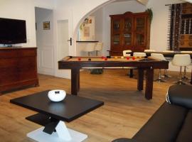 la maison ossaloise 6 people，位于拉兰的酒店