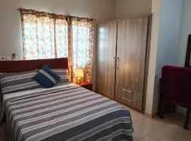 Purple Springs Elmina Suite #1