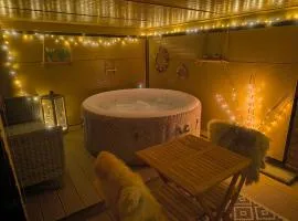 Studio en Gruyère - Grande terrasse privée 50m2 et Jaccuzi optionnel