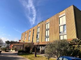 La Fenice Hotel，位于雷杰洛的酒店