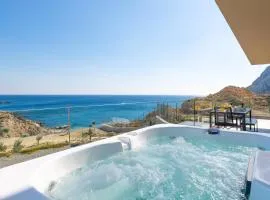 Aquamarine Luxury Suites - Stegna - Beachfront, Jacuzzi , Smart Home, Great View