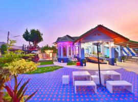 RungrueangPoolvilla รุ่งเรืองพูลวิลล่า，位于梭桃邑的酒店