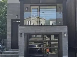 Brand New Private Unit with Parking, Steps to TTC, 15 Minutes to Downtown