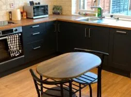 Melody cosy comfortable room in fennan high way