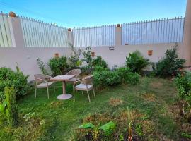 Lokanda lodge&Apartments，位于卢克索的木屋