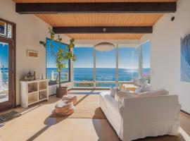 Malibu Villa with Beach Access and Ocean View，位于马里布的酒店