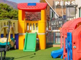 Gapyeong Ttonggangaji Kids Poolvilla