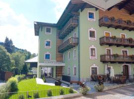 Hotel Unterwirt - Jokercard inklusive，位于萨尔巴赫的酒店