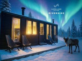 Lapland Landscape Cabin with Nature View, Sauna, Fireplace & Kitchen, Yll&auml;s, &Auml;k&auml;slompolo, Riverside Village，位于阿卡斯洛姆波罗的住宿