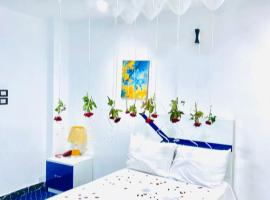 Istanbul HOTEL Minya，位于明亚的带停车场的酒店