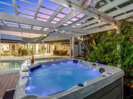 Luxury Mooloolaba Retreat with Spa & Pool
