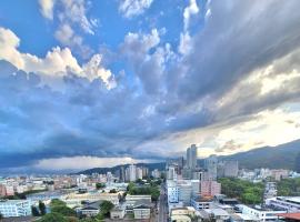 Pink Bubbles溫泉樓中樓，位于礁溪的酒店