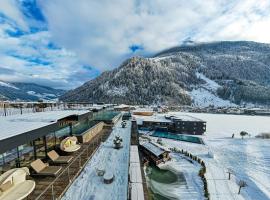 Alpine Luxury SPA Resort Schwarzenstein，位于卢塔戈的酒店