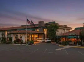 Rogue Regency Inn Medford Airport