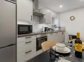 City Pulse - 2 Bed Apartment - Short Stays UK Ltd