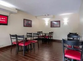 夏洛茨维尔红顶酒店