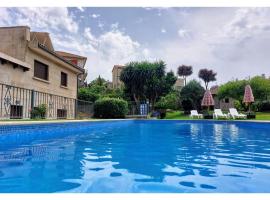 Hotel Apartamento Marouco，位于阿瓜尔达的酒店