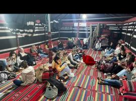 חאן לקיה，位于Kramim的豪华帐篷