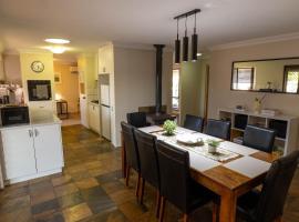 Camillo Family Retreat，位于Kelmscott的酒店