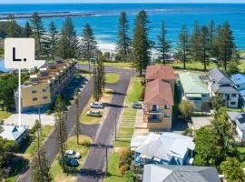 Surf Side, 1 Beach St