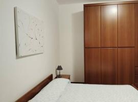 Room Bed Bike" Cottage"，位于Berra的酒店