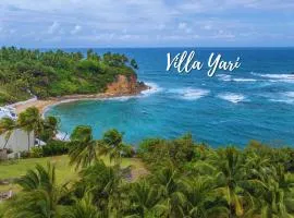 Upscale villa in gated community beach access Yari