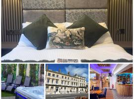 The Jubilee Hotel West- with NEWLY REFURBISHED SPA FACILITIES - GAMESPIT - AND SMOKEHOUSE，位于韦茅斯的酒店