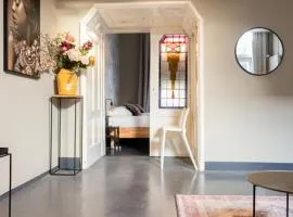 4P boetiek apt met tuin bij Fontys en klooster