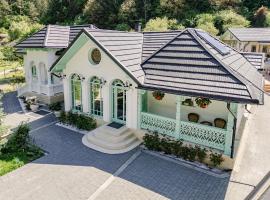 POEM RURAL de Piatra Neamt，位于皮亚特拉-尼亚姆茨的酒店