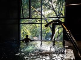 Aqua Village, Health Resort，位于奥利维拉多霍斯比托的酒店