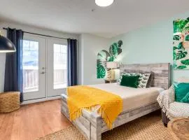 Cozy Tropical Vibe Haven in Canmore near Banff