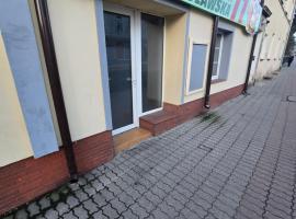 Apartament Wrocławska 11，位于希隆斯克地区希罗达的酒店