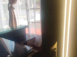 Suits Plaza Jardin，位于拉塔昆加的酒店