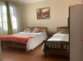 Habitaciones en Casa de la Playa!，位于金特罗的酒店