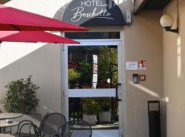 Hotel del Boschetto，位于Poggiridenti的酒店