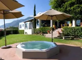 ANANA Casa de los Sueños - Villa with Thermal Water and Views