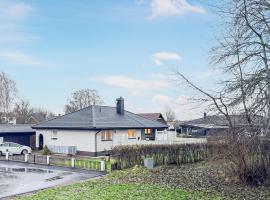 5 Bedroom Nice Home In Motala，位于Fornåsa的酒店