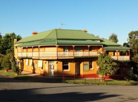 定居者章纹酒店，位于Dungog的酒店