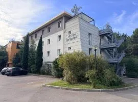 Le Clos d'Aix Célony studio 9 parking