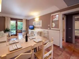 Idyllic Lantana resort 2 Bedroom Apartment Sleep 7