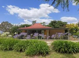 Grandvista Cottage
