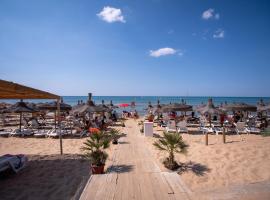 太阳湾酒店，位于拉古萨码头的酒店