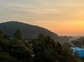 Slow By Poly- an experiential stay in Dehradun