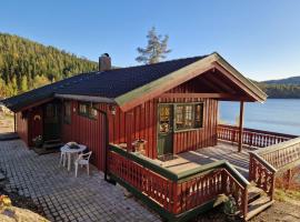 Holiday Home Midtholmen by Interhome，位于Konsmo的酒店