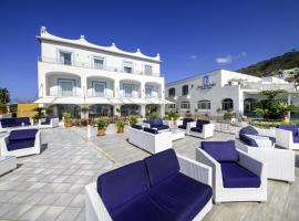 Hotel Terme San Michele & SPA, WorldHotels Distinctive，位于圣安杰洛德伊察的酒店